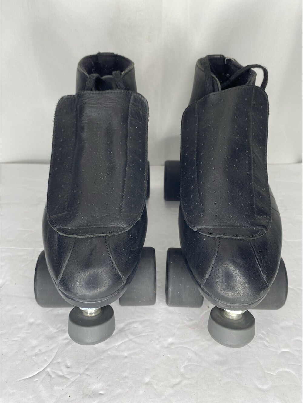 Riedell 795 Black Leather Roller Skates W/Radar Evo Wheels Size 10
